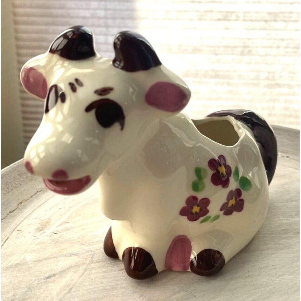 Vintage COW CREAMER Hand Painted Flowers Purple Pink ADORABLE - Picture 2 of 5